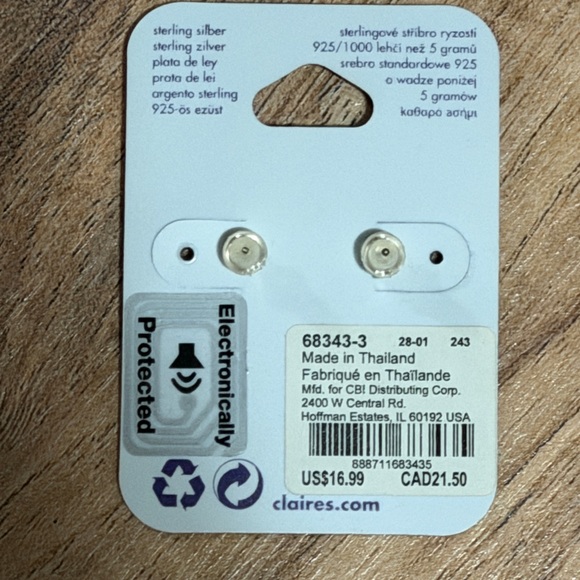 Claire's Sparkling Green Dinosaur sterling silver Earrings. NWT. - Picture 3 of 4